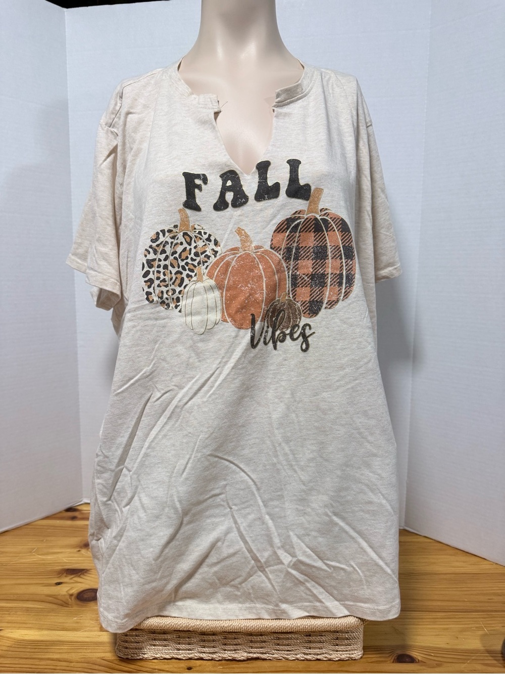 Maurices Beige 'Fall Vibes' Pumpkin Graphic Tee